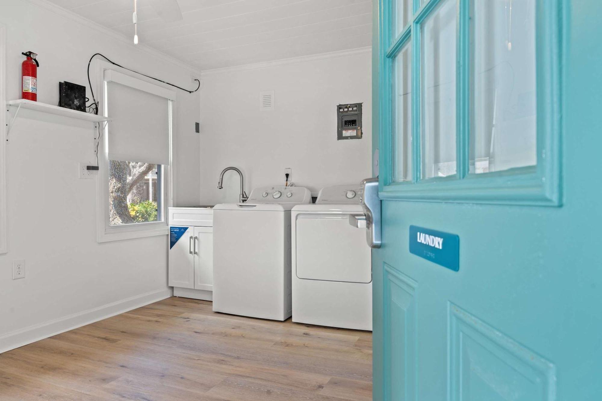 4br2ba Sleeps 12 Pet-friendly Steps To
